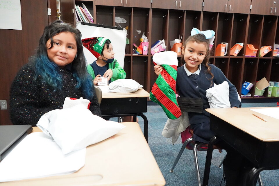 A7_01308 copy Arlington Sunrise Rotary gives stockings and toys to students