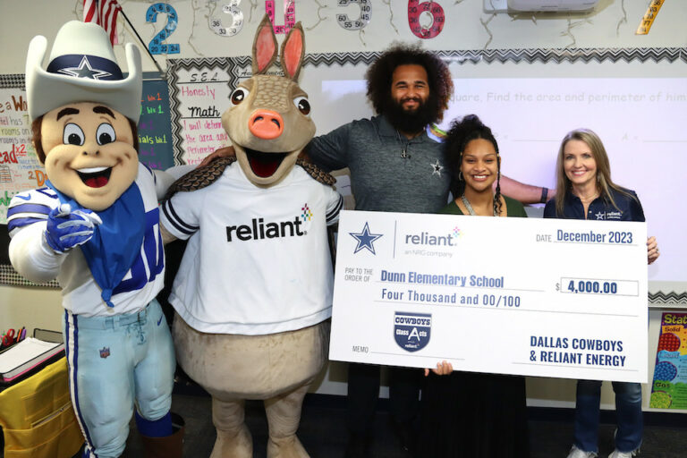 Cowboys Reliant Class Acts blog Cowboys and Reliant Energy honor Arlington ISD teachers with Reliant Class Acts Teacher of the Month grants