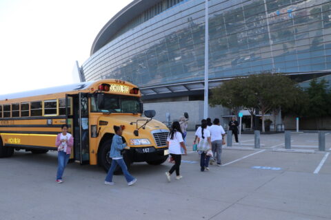art tours for Arlington ISD students - Wimbish fifth graders arrive at AT&T stadium