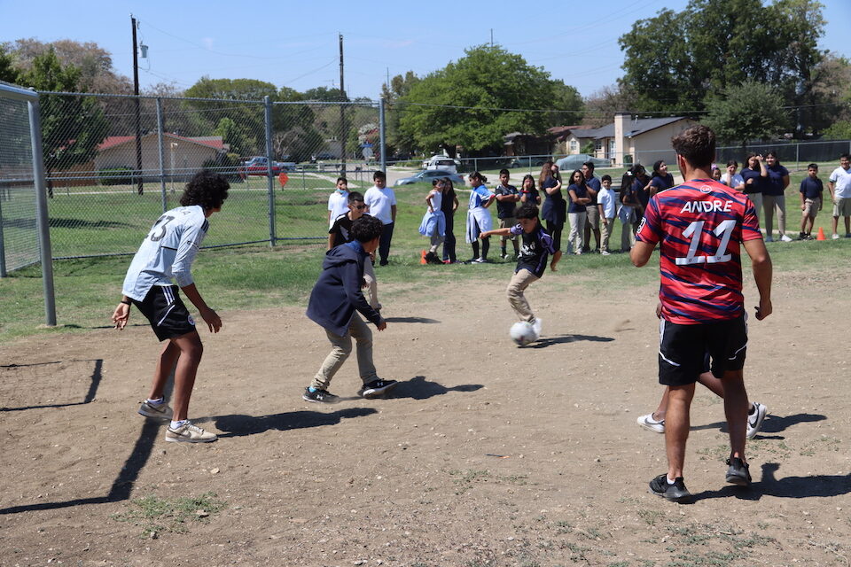 IMG_8800 copy North Texas SC soccer players visit Rankin Elementary