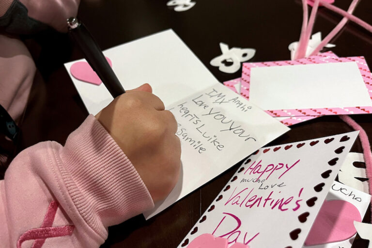 Valentine blog Valentines - 18 PLUSS students decorate Valentines cards for veterans